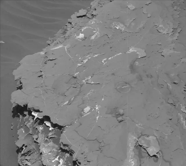 Sol 2050: Mast Camera (Mastcam)