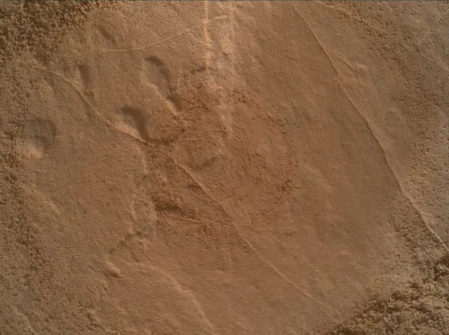 Sol 2050: Mars Hand Lens Imager (MAHLI)