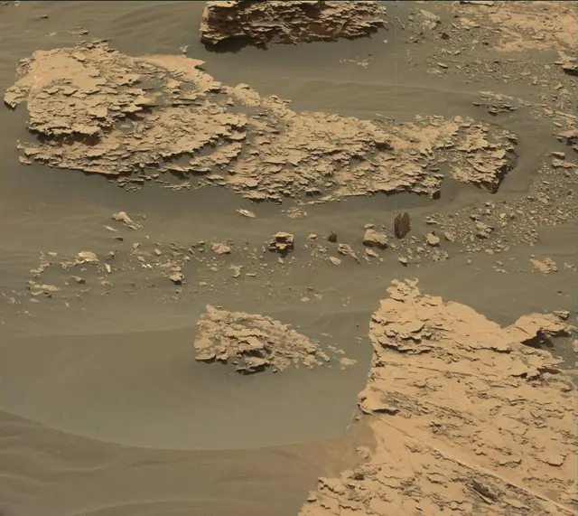Sol 2052: Mast Camera (Mastcam)