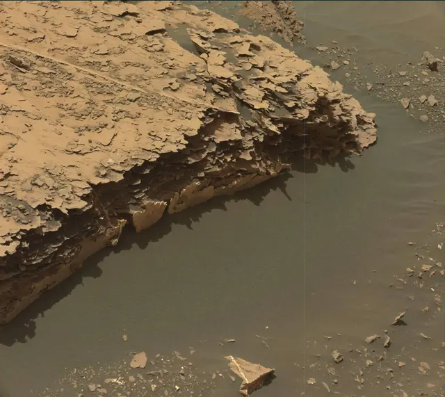 Sol 2052: Mast Camera (Mastcam)