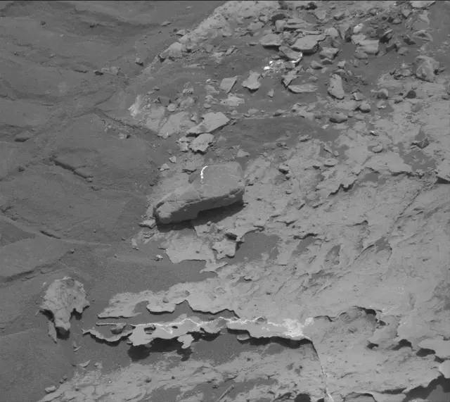 Sol 2052: Mast Camera (Mastcam)