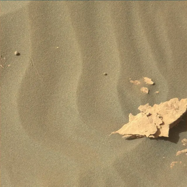 Sol 2052: Mast Camera (Mastcam)