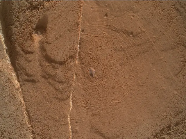 Sol 2055: Mars Hand Lens Imager (MAHLI)