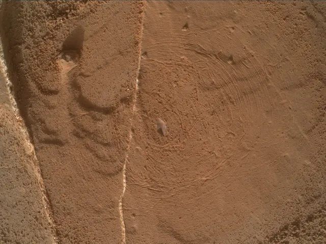 Sol 2055: Mars Hand Lens Imager (MAHLI)