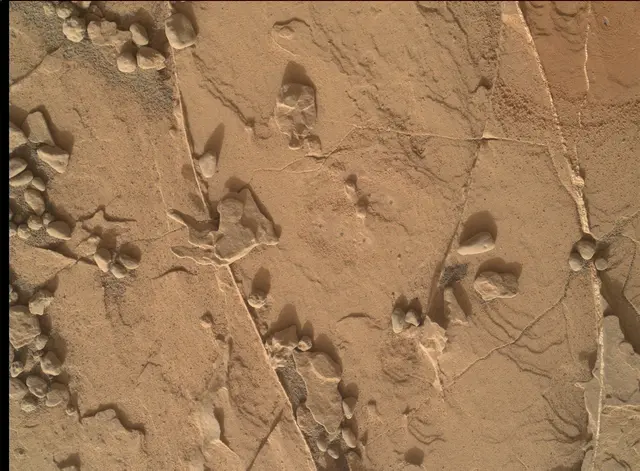 Sol 2055: Mars Hand Lens Imager (MAHLI)