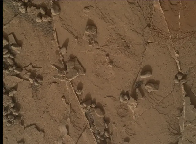 Sol 2055: Mars Hand Lens Imager (MAHLI)