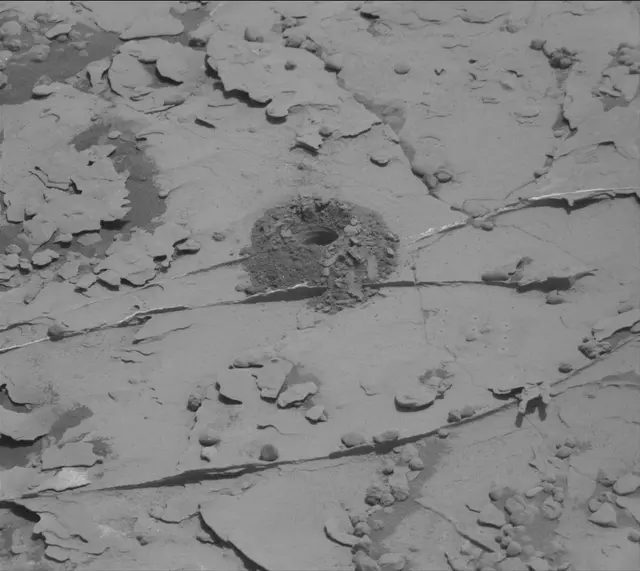Sol 2061: Mast Camera (Mastcam)