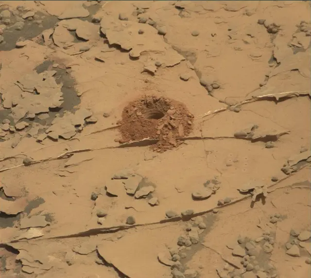 Sol 2061: Mast Camera (Mastcam)