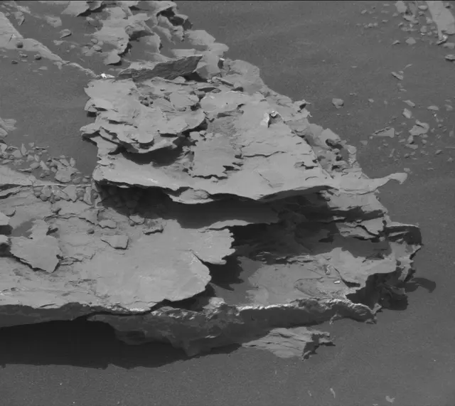 Sol 2061: Mast Camera (Mastcam)