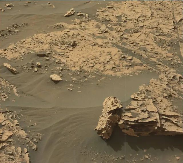 Sol 2062: Mast Camera (Mastcam)