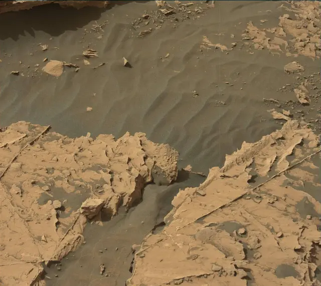 Sol 2062: Mast Camera (Mastcam)