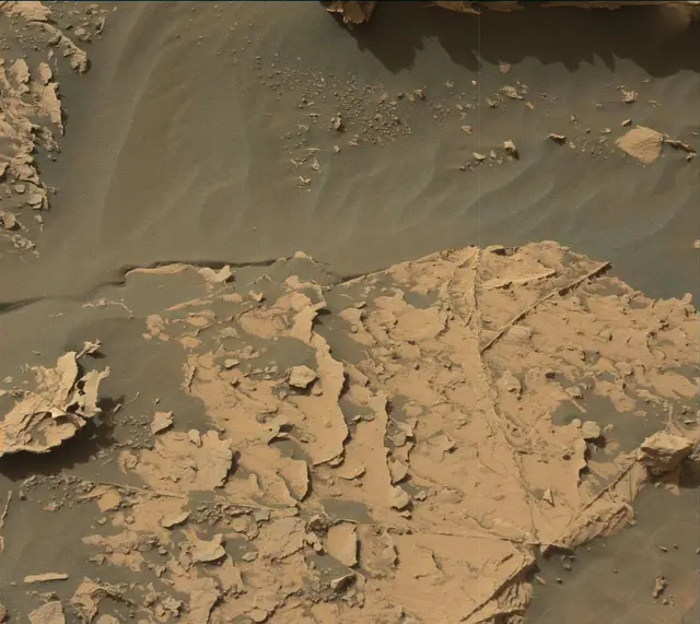 Sol 2062: Mast Camera (Mastcam)