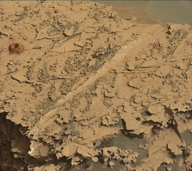 Sol 2064: Mast Camera (Mastcam)