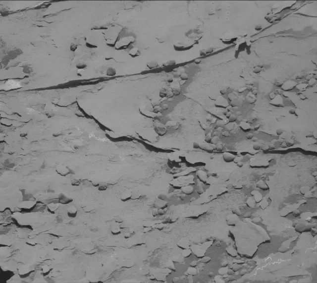 Sol 2064: Mast Camera (Mastcam)