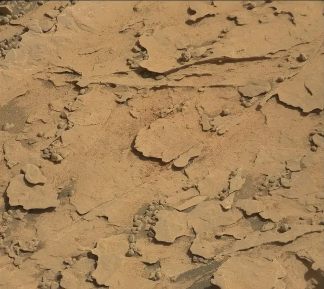 Sol 2066: Mast Camera (Mastcam)