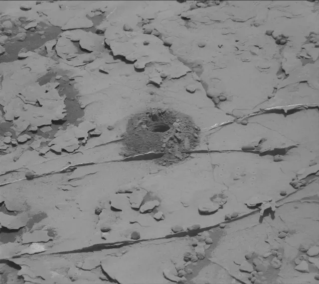 Sol 2067: Mast Camera (Mastcam)