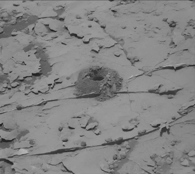 Sol 2068: Mast Camera (Mastcam)