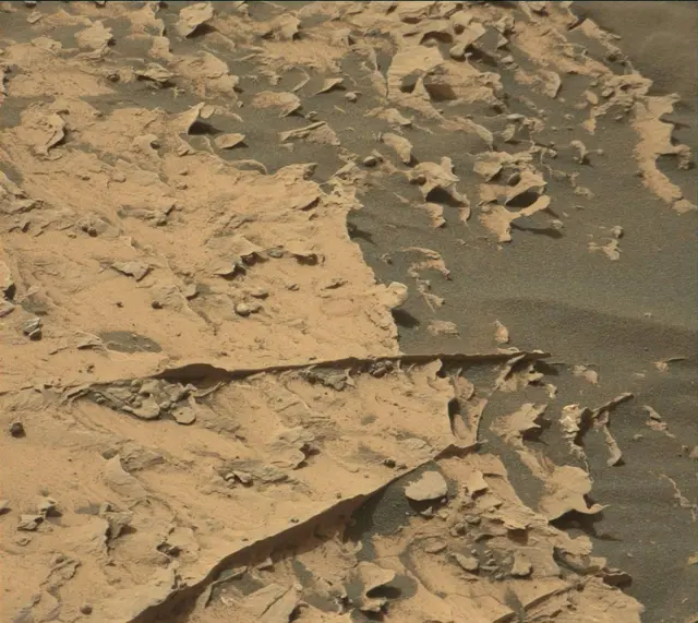 Sol 2070: Mast Camera (Mastcam)