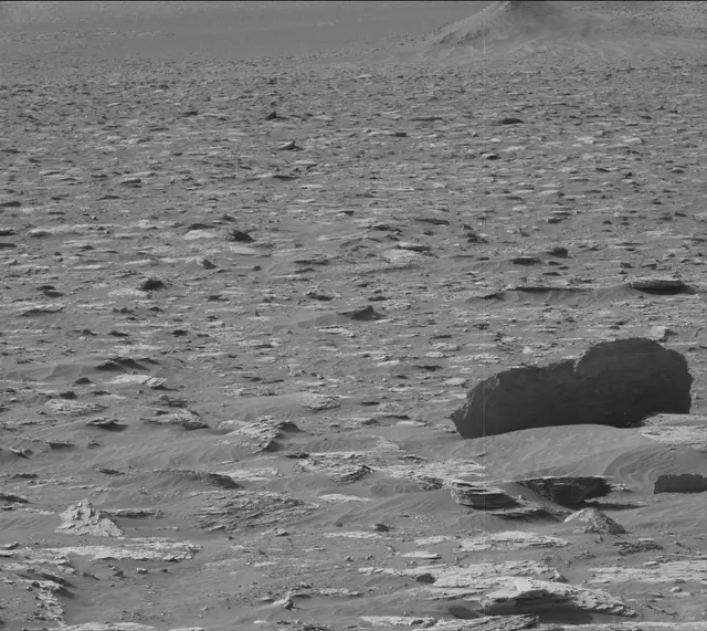 Sol 2072: Mast Camera (Mastcam)