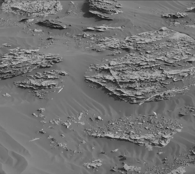 Sol 2072: Mast Camera (Mastcam)