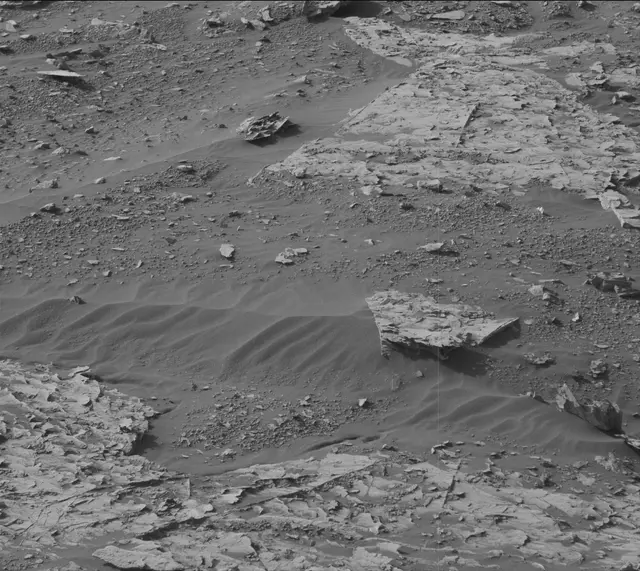 Sol 2072: Mast Camera (Mastcam)