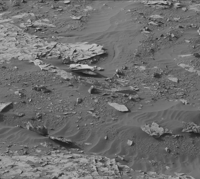 Sol 2072: Mast Camera (Mastcam)