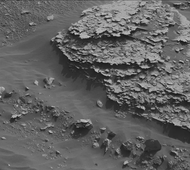 Sol 2072: Mast Camera (Mastcam)