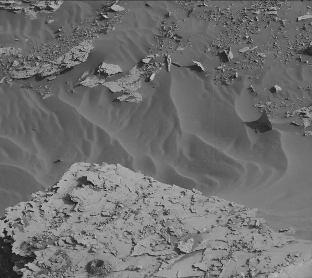 Sol 2072: Mast Camera (Mastcam)