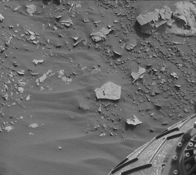 Sol 2072: Mast Camera (Mastcam)