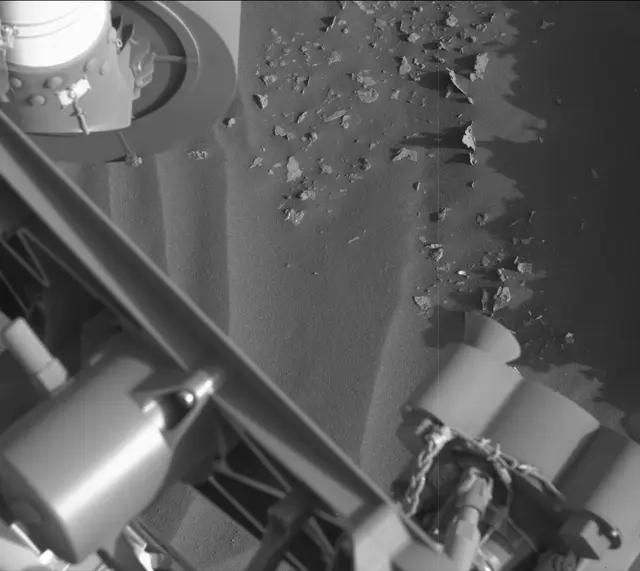 Sol 2072: Mast Camera (Mastcam)