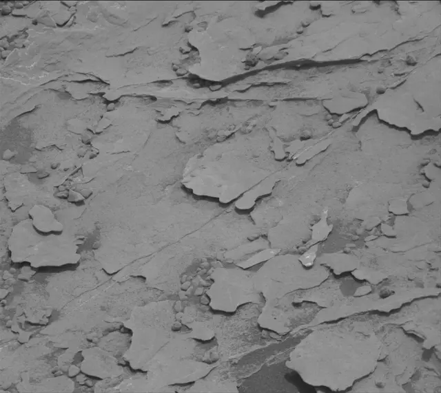 Sol 2080: Mast Camera (Mastcam)