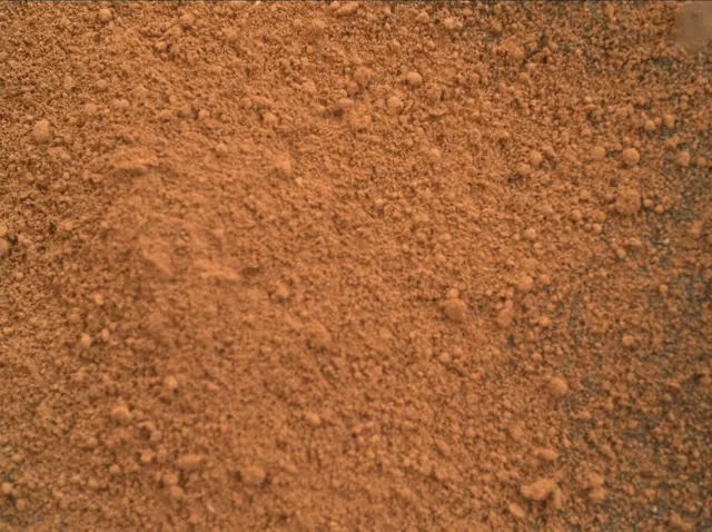 Sol 2080: Mars Hand Lens Imager (MAHLI)