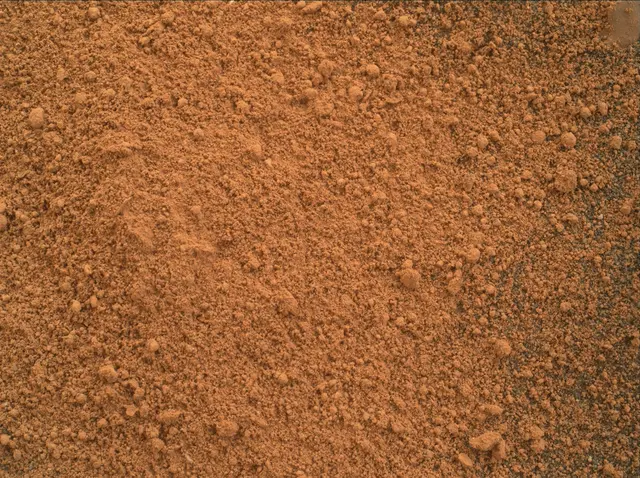 Sol 2080: Mars Hand Lens Imager (MAHLI)