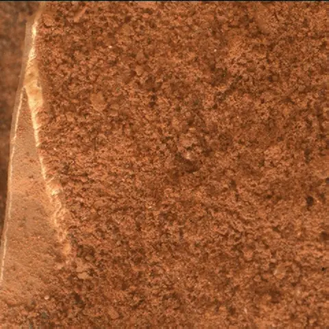 Sol 2081: Mars Hand Lens Imager (MAHLI)