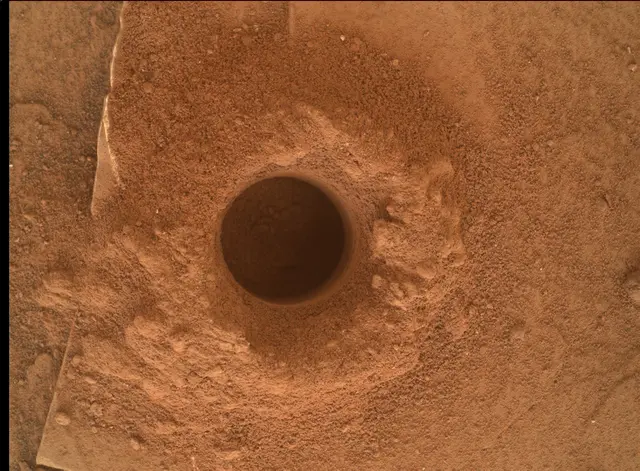 Sol 2081: Mars Hand Lens Imager (MAHLI)