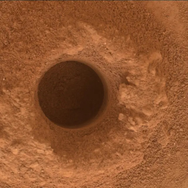 Sol 2081: Mars Hand Lens Imager (MAHLI)