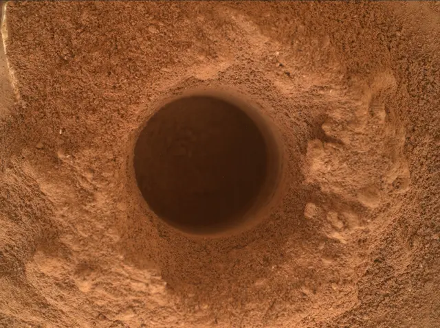 Sol 2081: Mars Hand Lens Imager (MAHLI)