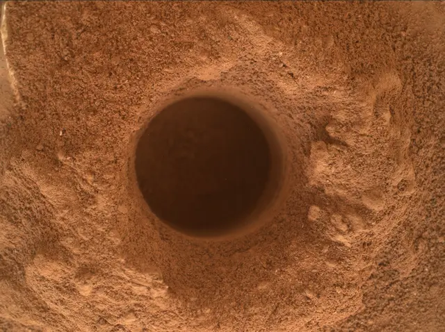 Sol 2081: Mars Hand Lens Imager (MAHLI)