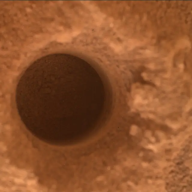 Sol 2081: Mars Hand Lens Imager (MAHLI)