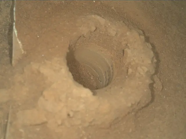 Sol 2081: Mars Hand Lens Imager (MAHLI)
