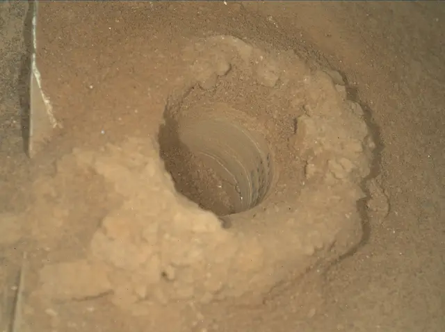 Sol 2081: Mars Hand Lens Imager (MAHLI)