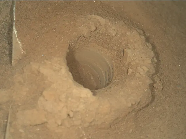 Sol 2081: Mars Hand Lens Imager (MAHLI)