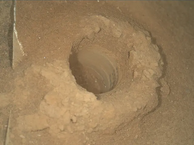 Sol 2081: Mars Hand Lens Imager (MAHLI)