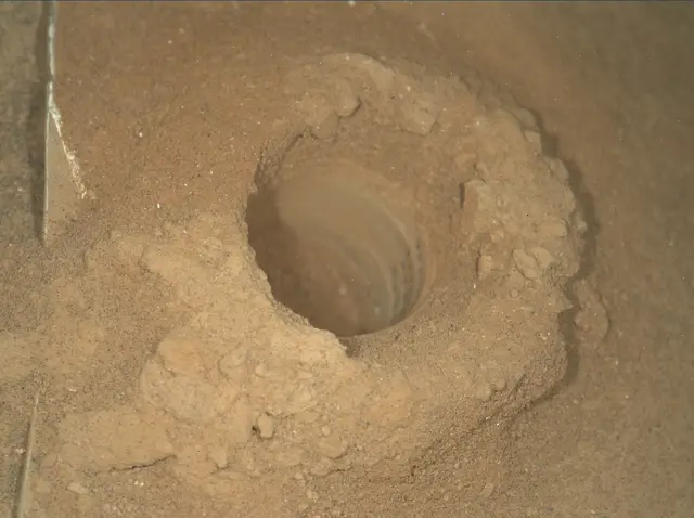 Sol 2081: Mars Hand Lens Imager (MAHLI)