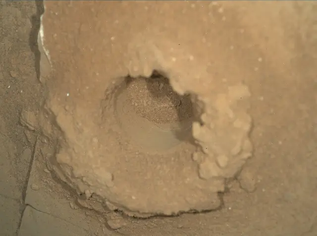 Sol 2081: Mars Hand Lens Imager (MAHLI)