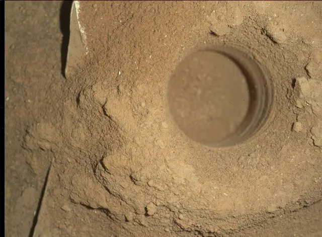 Sol 2081: Mars Hand Lens Imager (MAHLI)