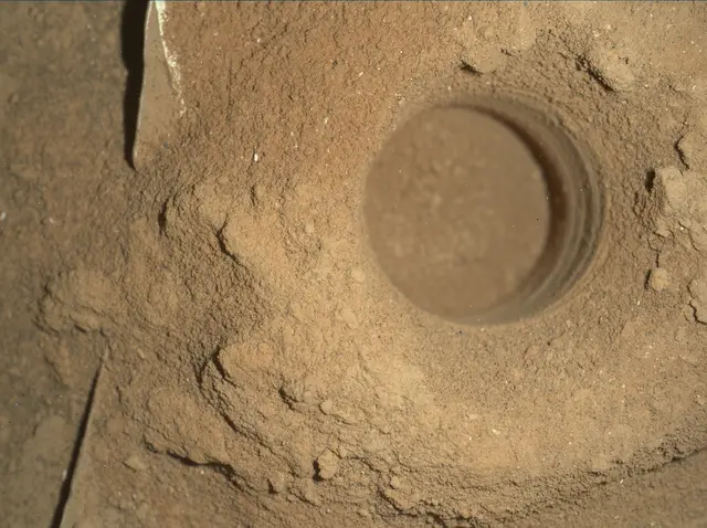 Sol 2081: Mars Hand Lens Imager (MAHLI)