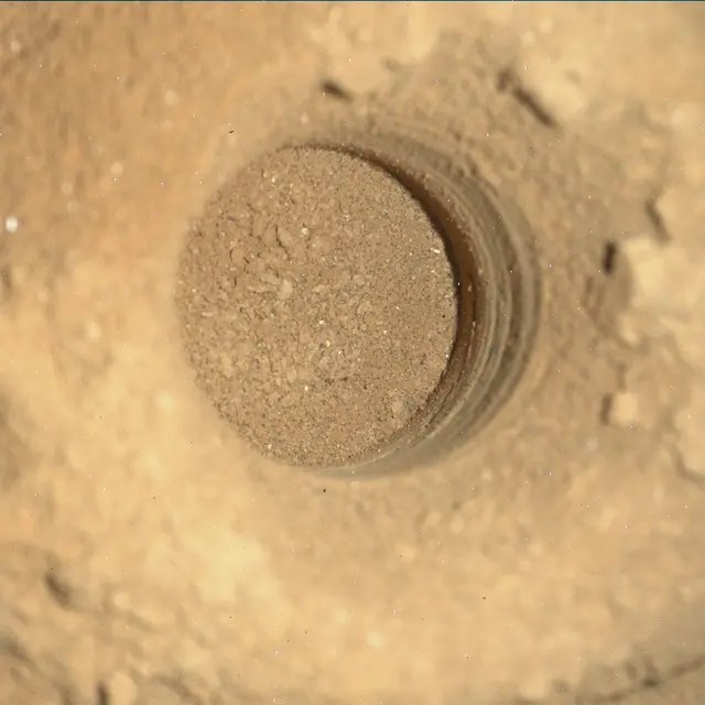 Sol 2081: Mars Hand Lens Imager (MAHLI)