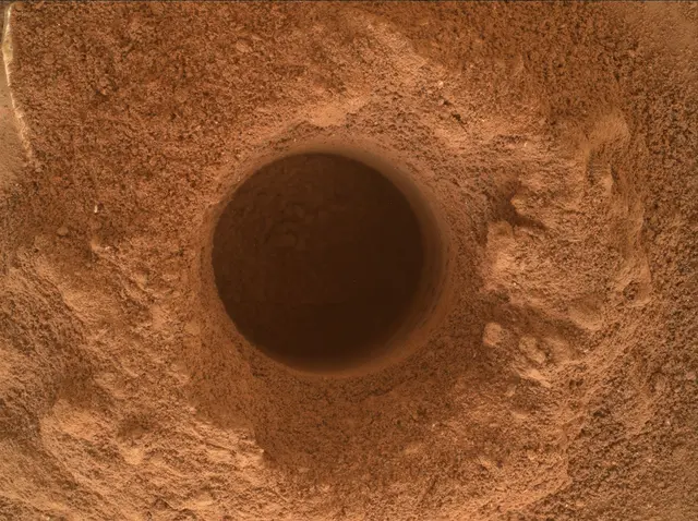 Sol 2081: Mars Hand Lens Imager (MAHLI)