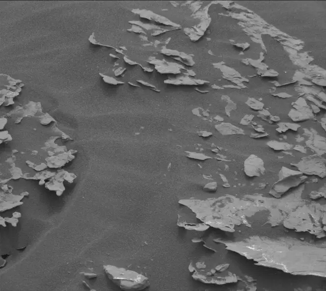 Sol 2082: Mast Camera (Mastcam)